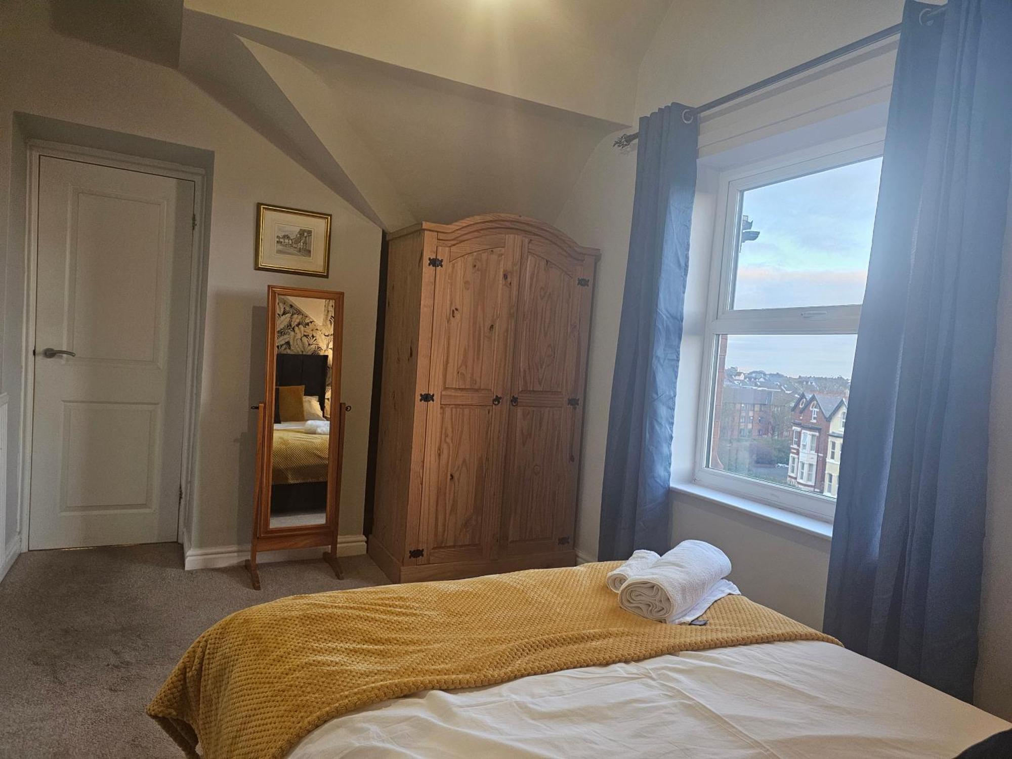 2 Bed Apartment Lakeside On The Promenade Southport Luaran gambar